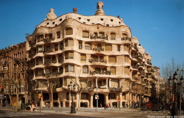 Casa Mila, La Pedrera, Gaudi, Unesco WHS, November RR from jordi